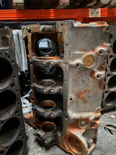 Load image into Gallery viewer, 350 SBC 4 Bolt Main
